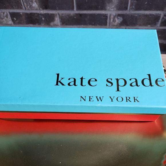 Kate Spade NY NWT NIB Red Velvet Bow Clutch Sm Rosalie in Garnet - Picture 2 of 8
